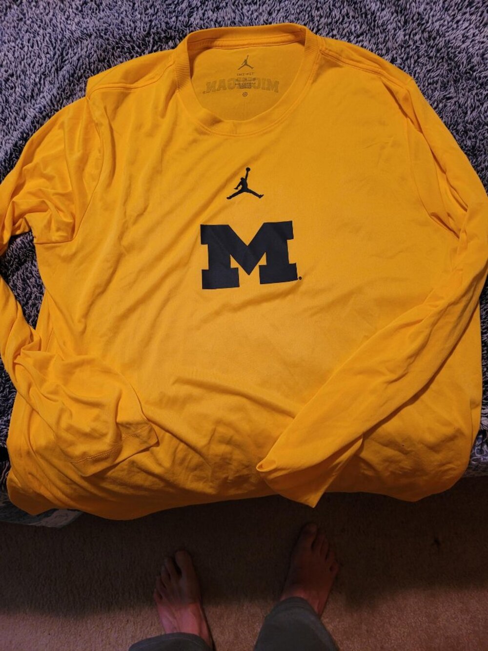 Like-new Michigan Wolverines maize Dri-Fit long-sleeve shirt, size XL